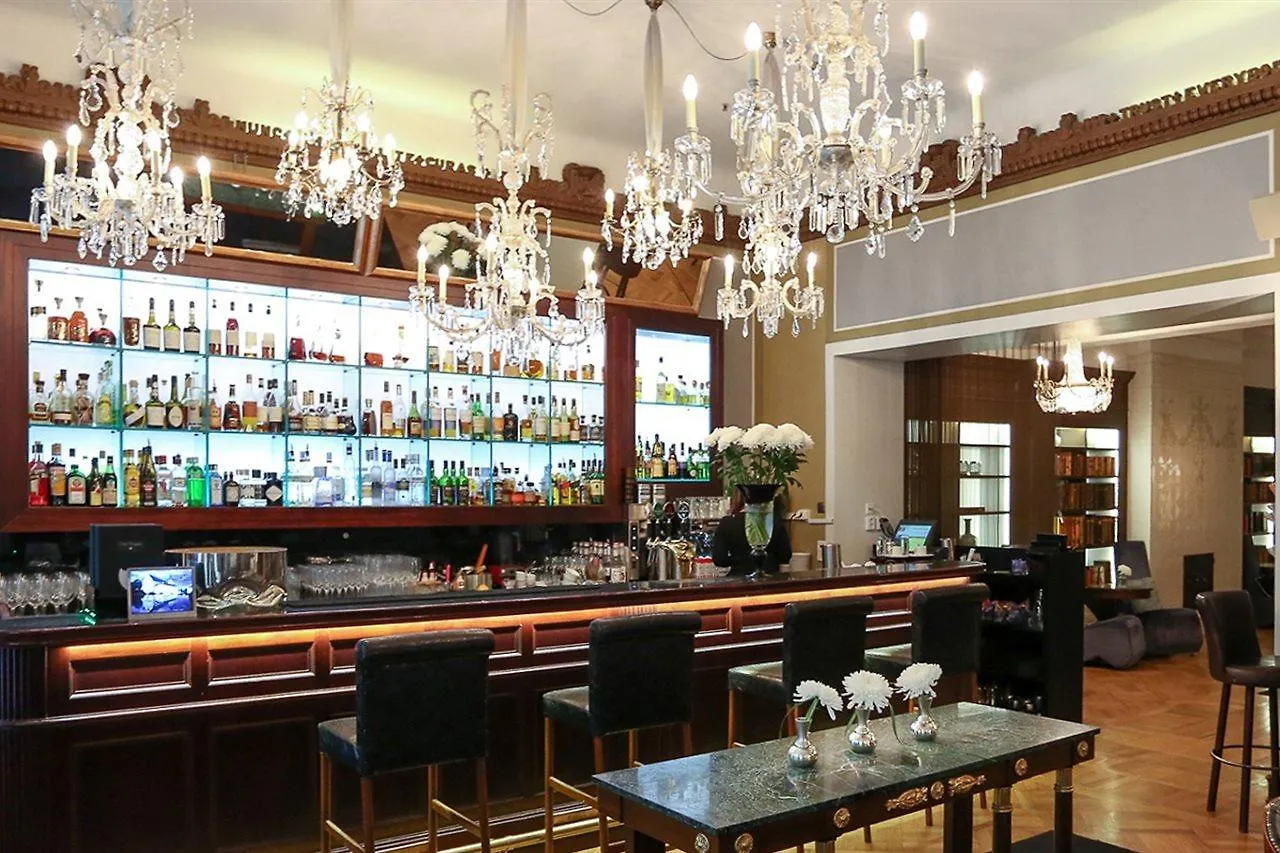 Hotel Kaemp Хельсинки